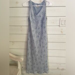 Vintage 90s Petite Sophisticate Floral Dress with Bead detail. Women’s Size 6.